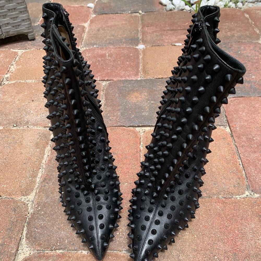 Christian Louboutin Spike